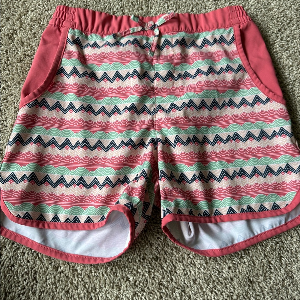 Columbia girls workout shorts